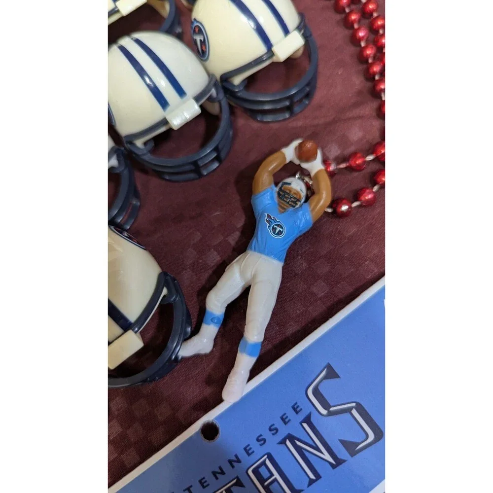 Tennessee Titans NFL Football Sticker Team Logo, Keychain mini helmets Lot Of 16
